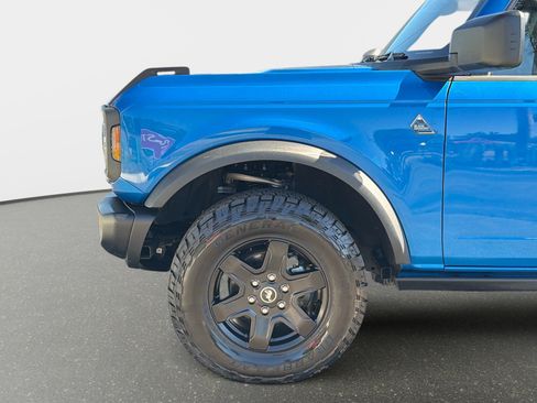 Used 2024 Ford Bronco Black Diamond image 11