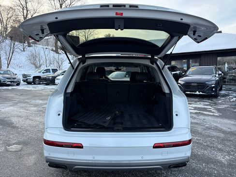 Used 2018 Audi Q7 3.0T Premium Plus image 16