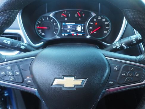Used 2020 Chevrolet Equinox LT image 17