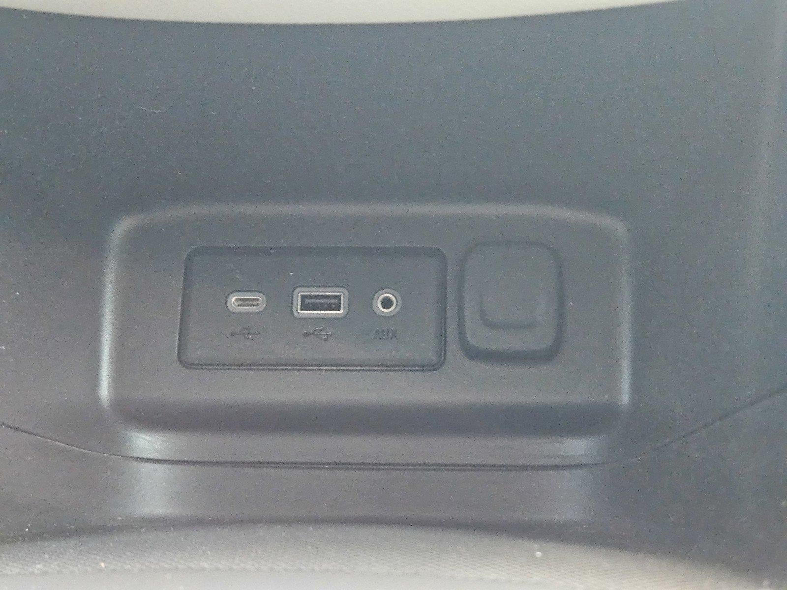 Used 2024 Chevrolet Equinox LS w/ LS Convenience Package FWD image 19
