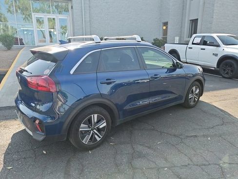 Used 2020 Kia Niro LXS FWD image 17