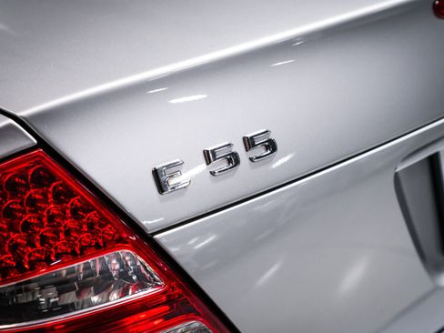 Used 2005 Mercedes-Benz E 55 AMG Sedan image 14