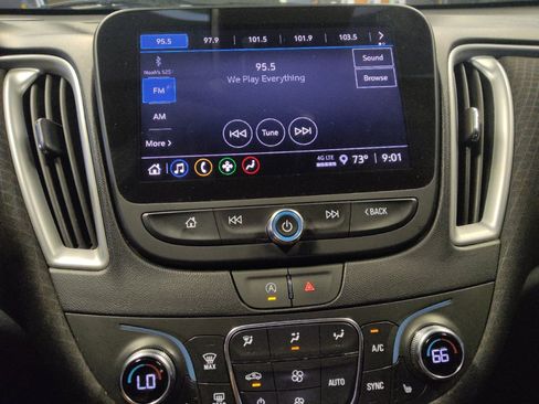 Used 2023 Chevrolet Malibu LT FWD image 25