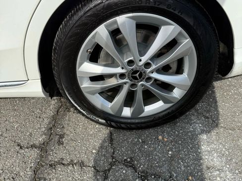 Used 2018 Mercedes-Benz C 300 Sedan image 10