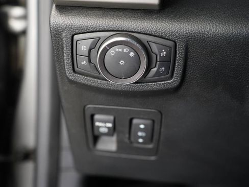 Used 2020 Ford F150 Lariat AWD/4WD image 23