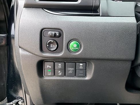 Used 2018 Honda Ridgeline RTL-E image 33