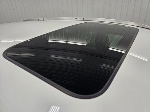 Used 2017 Honda CR-V Touring image 18