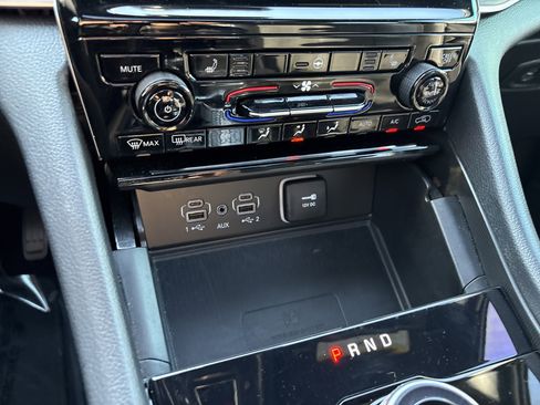 Certified 2024 Jeep Grand Cherokee Altitude RWD image 31