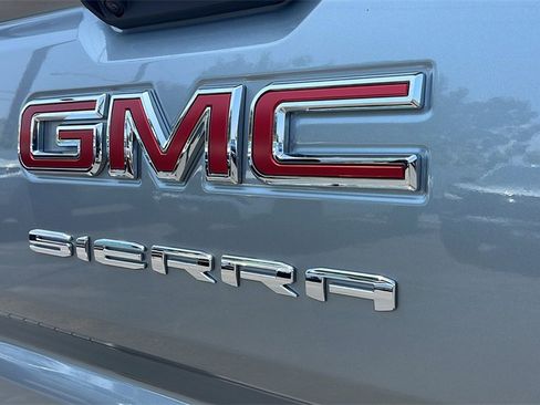 New 2025 GMC Sierra 1500 Elevation image 28