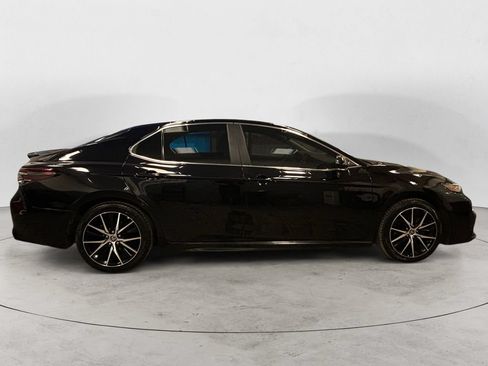 Used 2023 Toyota Camry SE w/ Cold Weather Package AWD/4WD image 6
