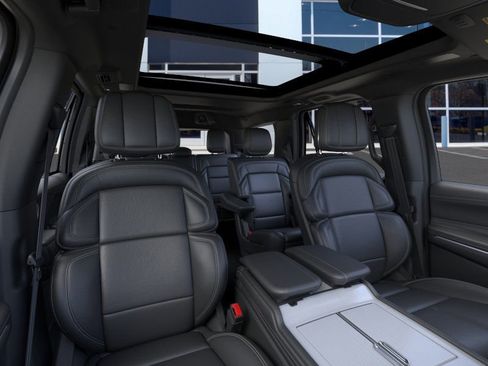 New 2025 Lincoln Navigator Reserve w/ Jet Appearance Package image 10