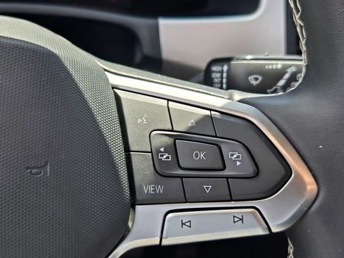 Used 2022 Volkswagen Atlas Cross Sport SE image 26