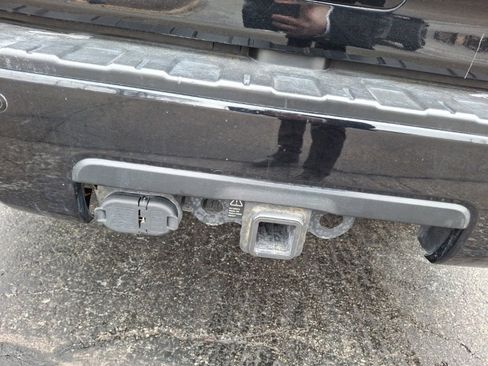 Used 2020 Toyota Sequoia Platinum image 4