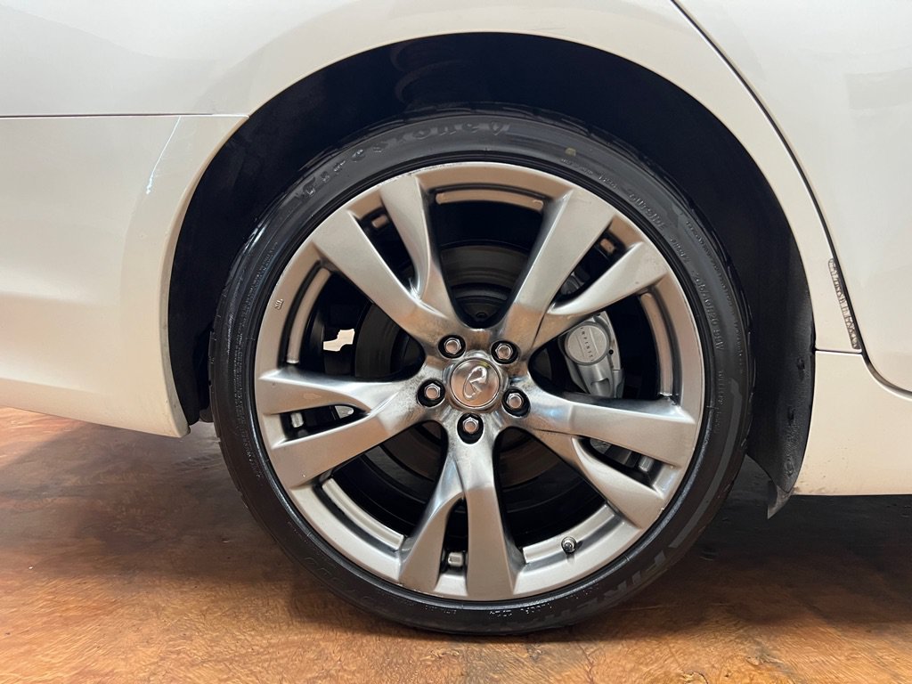 Used 2018 INFINITI Q70 L 3.7 RWD image 12