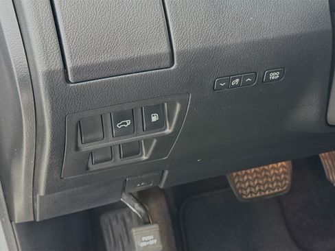 Used 2010 Lexus RX 450h AWD image 10