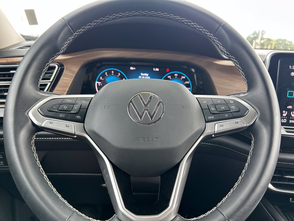 Used 2026 Volkswagen Atlas SE FWD image 24