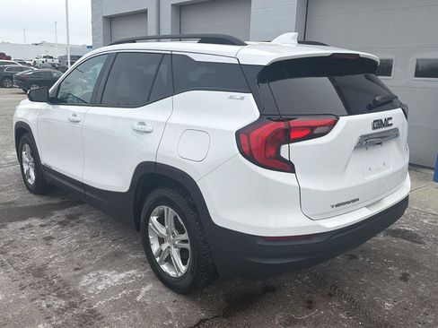 Used 2019 GMC Terrain SLE w/ Driver Convenience Package image 3