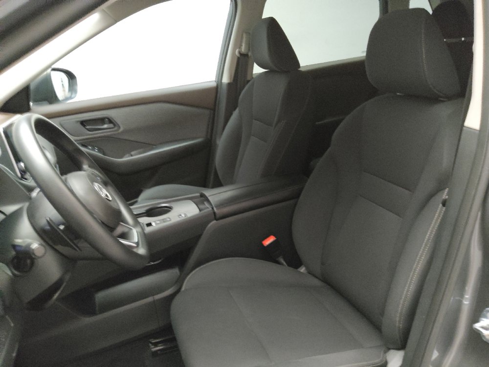 Used 2023 Nissan Rogue S FWD image 17