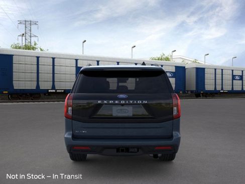 New 2025 Ford Expedition Active RWD image 28