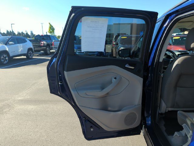 Used 2016 Ford Escape SE w/ Equipment Group 201A FWD image 22