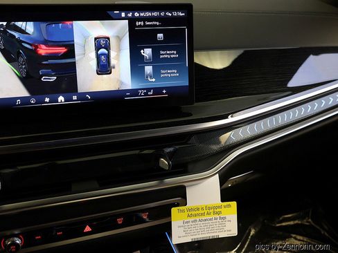 New 2026 BMW X5 xDrive50e w/ Executive Package image 25