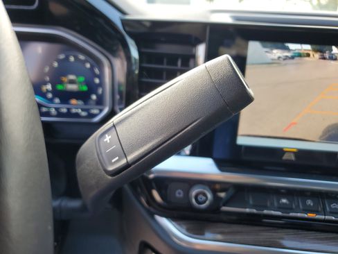 Used 2022 Chevrolet Silverado 1500 LT image 19