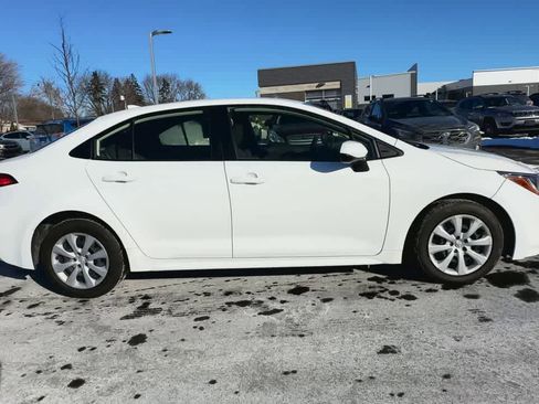Used 2023 Toyota Corolla LE image 9