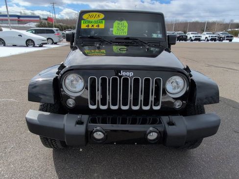 Used 2018 Jeep Wrangler Unlimited Sahara w/ Dual Top Group image 11