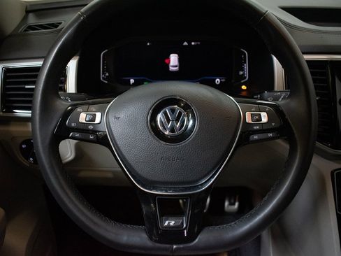 Used 2019 Volkswagen Atlas SEL R-Line image 12