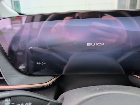 Used 2024 Buick Envision Sport Touring AWD/4WD image 11