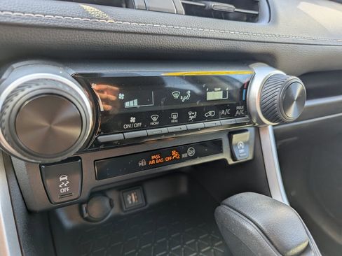 Used 2024 Toyota RAV4 LE image 15