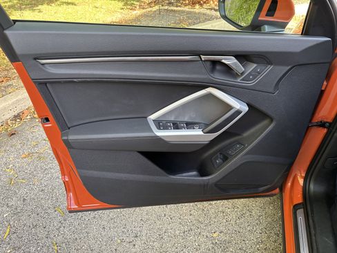 Used 2024 Audi Q3 2.0T Premium image 12