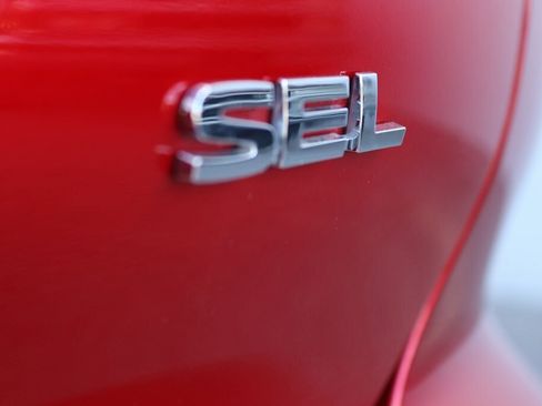 Used 2025 Mitsubishi Outlander SEL image 32