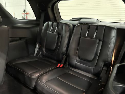 Certified 2019 Ford Explorer Limited w/ Class III Trailer Tow Package AWD/4WD image 31