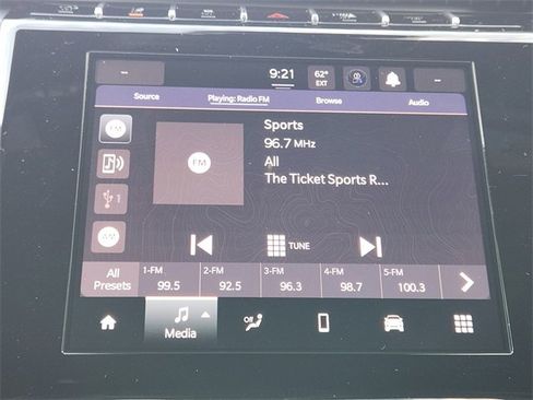 New 2025 Jeep Grand Cherokee L Laredo image 12