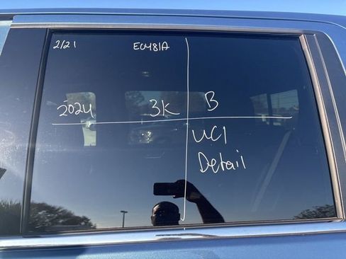 Used 2024 Chevrolet Silverado 3500 High Country w/ High Country Premium Package image 13