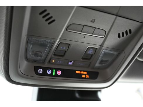 Used 2021 Cadillac XT4 Luxury w/ Cold Weather Package image 46