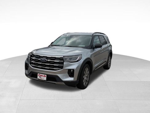Used 2025 Ford Explorer Active w/ Active Comfort Package AWD/4WD image 1