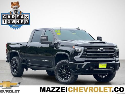 Used 2026 Chevrolet Silverado 2500 High Country w/ High Country Premium Package AWD/4WD image 1