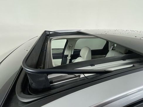 Used 2024 Kia Sorento EX w/ Panoramic Sunroof Package FWD image 23