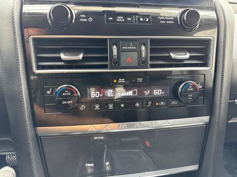 Used 2021 Nissan Armada SV RWD image 29
