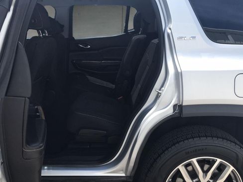 Used 2019 GMC Acadia SLE w/ GMC Pro Grade Package AWD/4WD image 25
