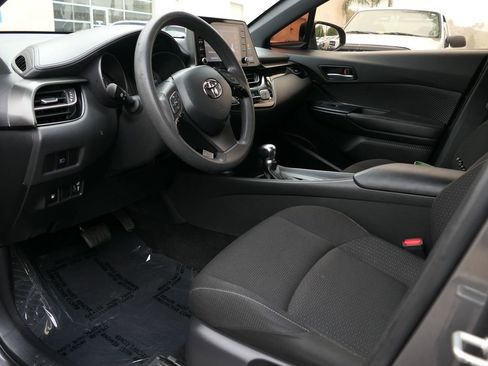 Used 2019 Toyota C-HR LE image 11