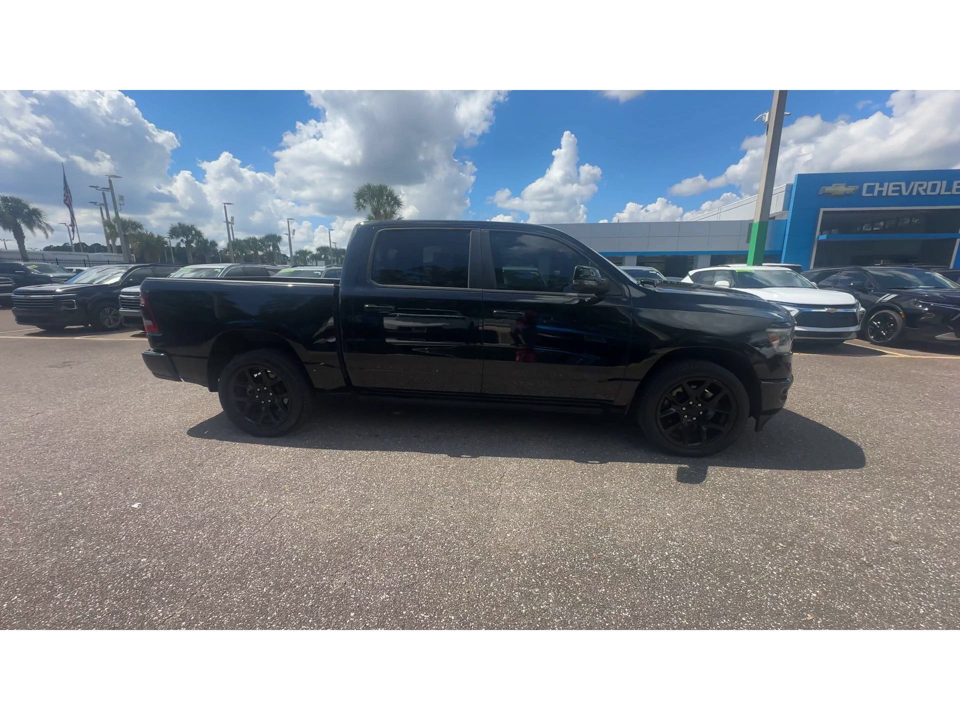 Used 2023 RAM 1500 Laramie RWD image 9