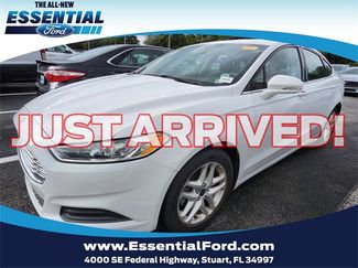 Used 2016 Ford Fusion SE image 1