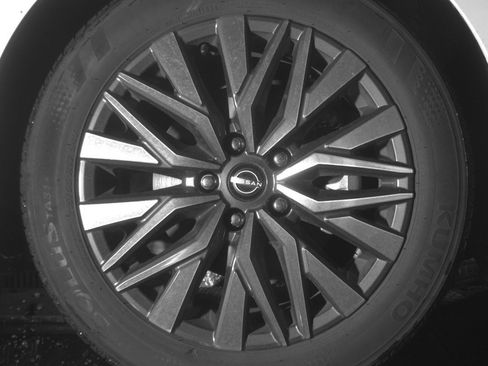 Used 2025 Nissan Altima 2.5 SV image 13