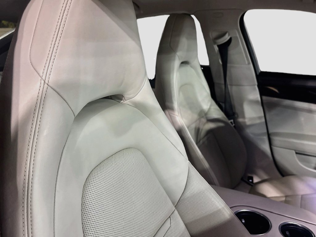 Used 2017 Porsche Panamera 4 AWD/4WD image 24