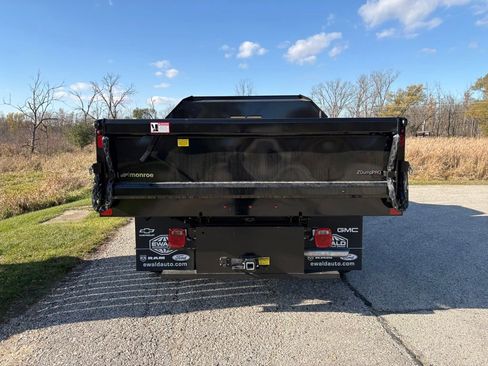 New 2025 Ford F350 XL w/ XL Chrome Package AWD/4WD image 7