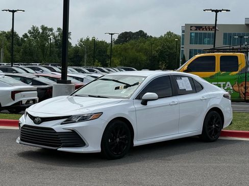 Used 2023 Toyota Camry LE FWD image 3
