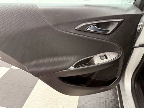 Used 2021 Chevrolet Malibu LT image 14